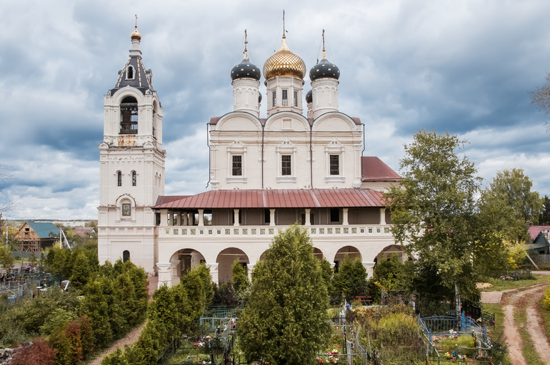 Церковь Троицы Живоначальной)